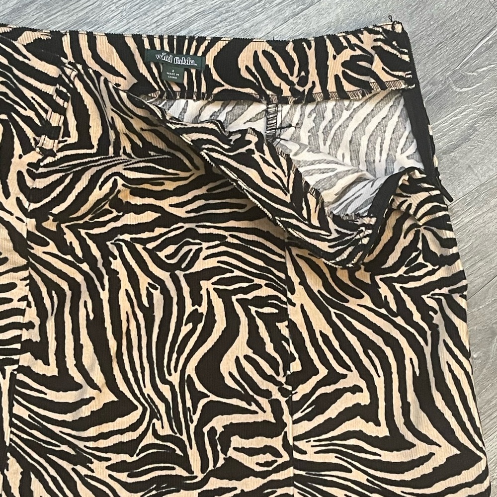 Wild Fable Zebra Print Corduroy Mini Skirt size 2 - Picture 3 of 5